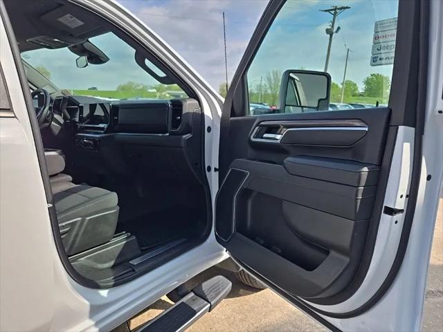 2025 Chevrolet Silverado 2500HD 4WD Crew Cab Standard Bed LT