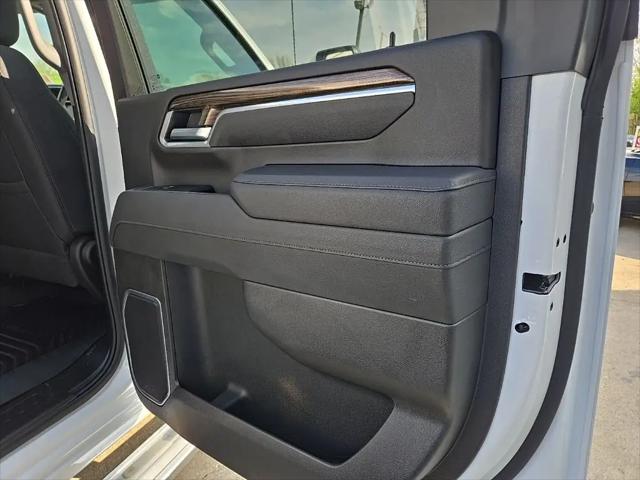 2025 Chevrolet Silverado 2500HD 4WD Crew Cab Standard Bed LT