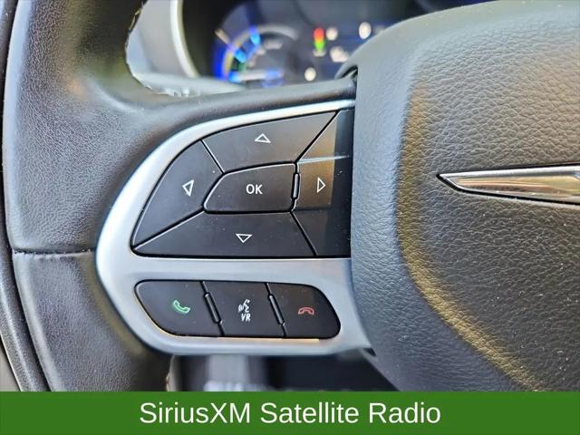 2022 Chrysler Pacifica Hybrid Touring L
