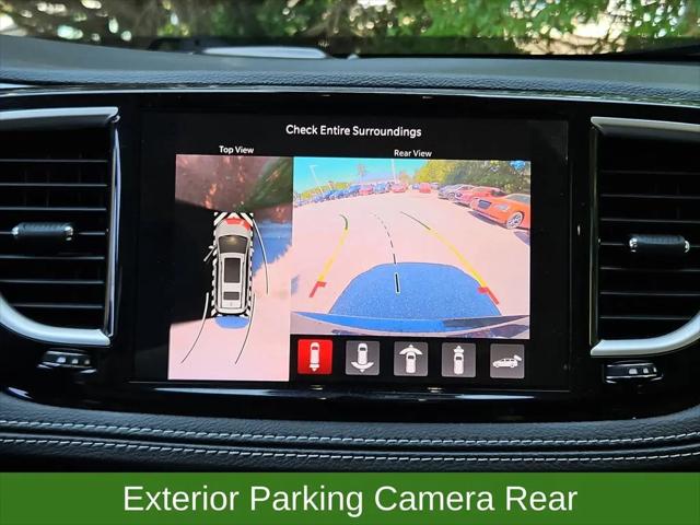 2022 Chrysler Pacifica Hybrid Touring L