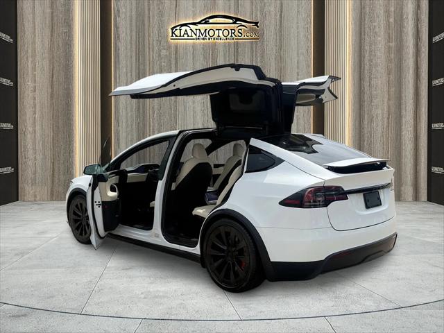 2023 Tesla Model X Standard Range