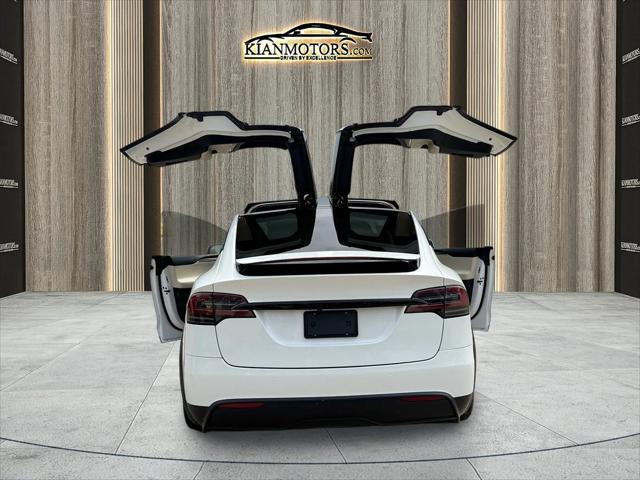2023 Tesla Model X Standard Range