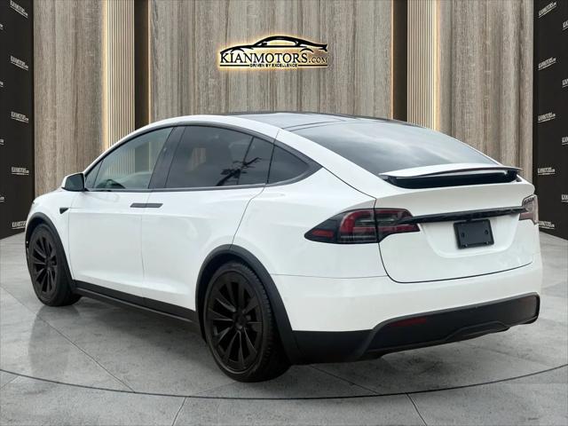 2023 Tesla Model X Standard Range