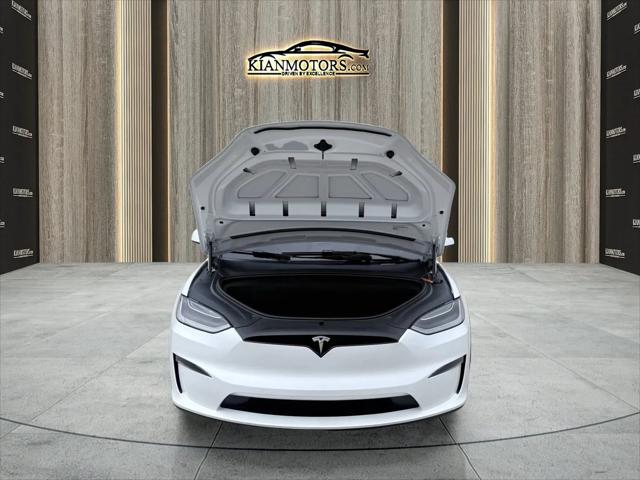 2023 Tesla Model X Standard Range