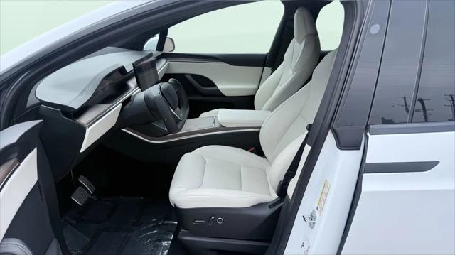 2023 Tesla Model X Standard Range
