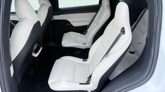 2023 Tesla Model X Standard Range