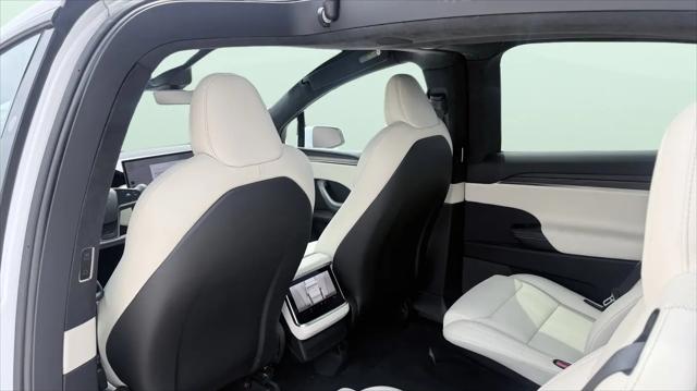 2023 Tesla Model X Standard Range