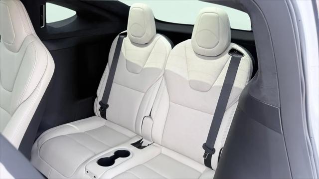 2023 Tesla Model X Standard Range