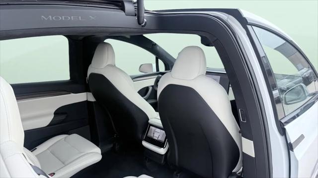 2023 Tesla Model X Standard Range