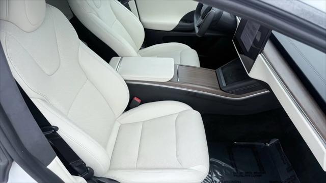 2023 Tesla Model X Standard Range