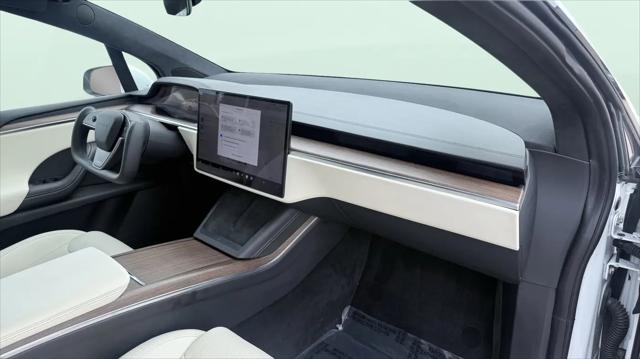 2023 Tesla Model X Standard Range
