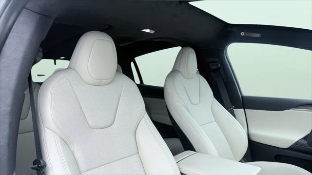 2023 Tesla Model X Standard Range