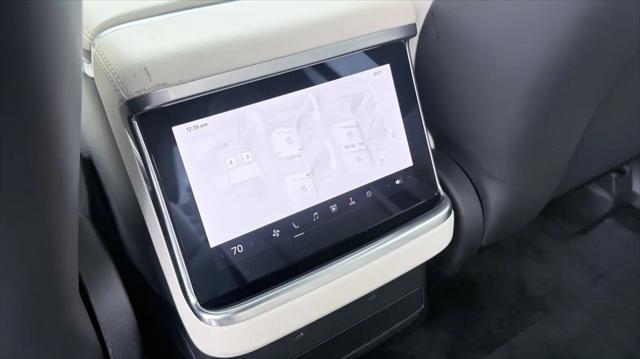 2023 Tesla Model X Standard Range