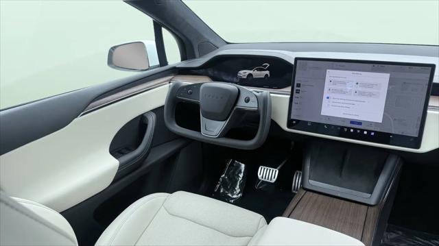 2023 Tesla Model X Standard Range