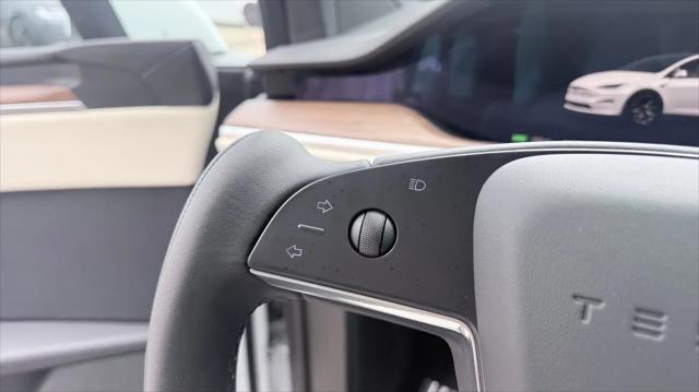 2023 Tesla Model X Standard Range