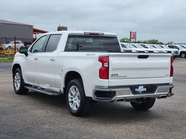 2022 Chevrolet Silverado 1500 4WD Crew Cab Short Bed LTZ