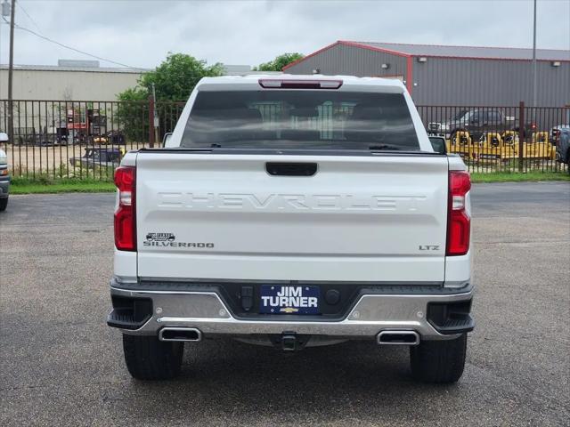 2022 Chevrolet Silverado 1500 4WD Crew Cab Short Bed LTZ