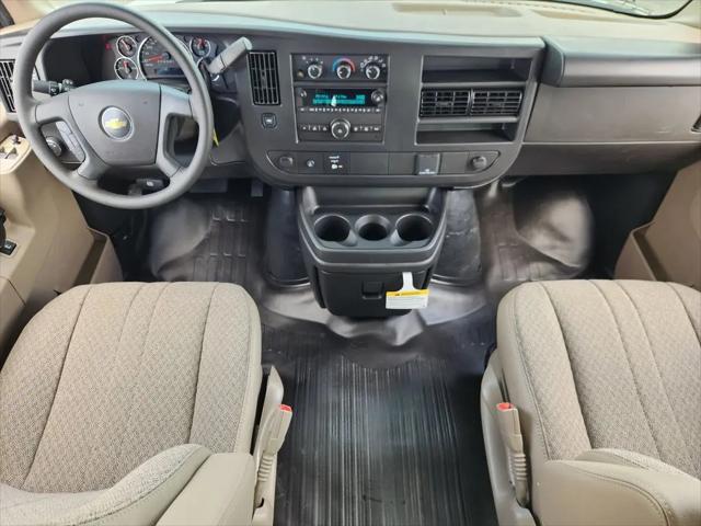 2026 Chevrolet Express Cargo Van 2500 Regular Wheelbase, WT, RWD