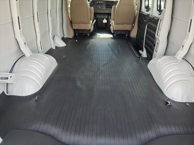 2026 Chevrolet Express Cargo Van 2500 Regular Wheelbase, WT, RWD