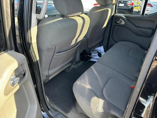 2016 Nissan Frontier SV