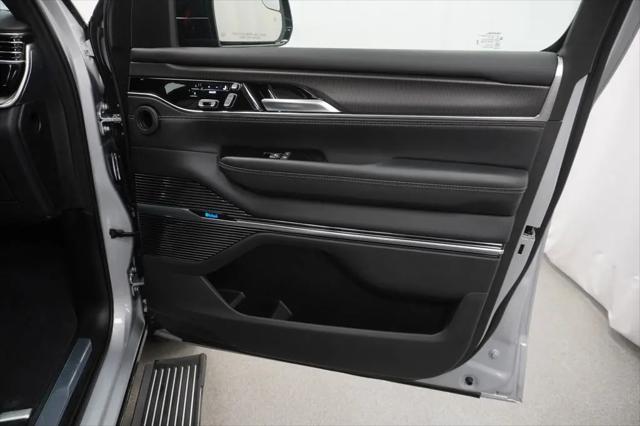 2025 Jeep Grand Wagoneer L Obsidian 4x4