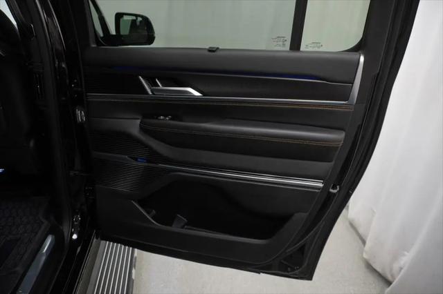 2025 Jeep Grand Wagoneer L Series III Obsidian 4x4