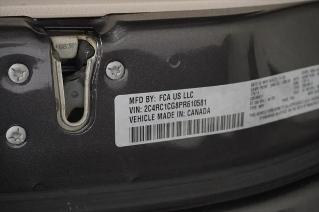 2023 Chrysler Voyager LX
