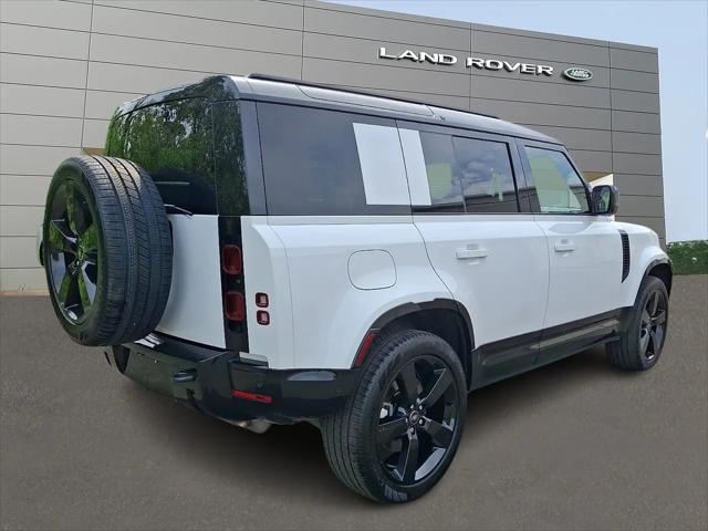 2025 Land Rover Defender 110 P400 X-Dynamic SE