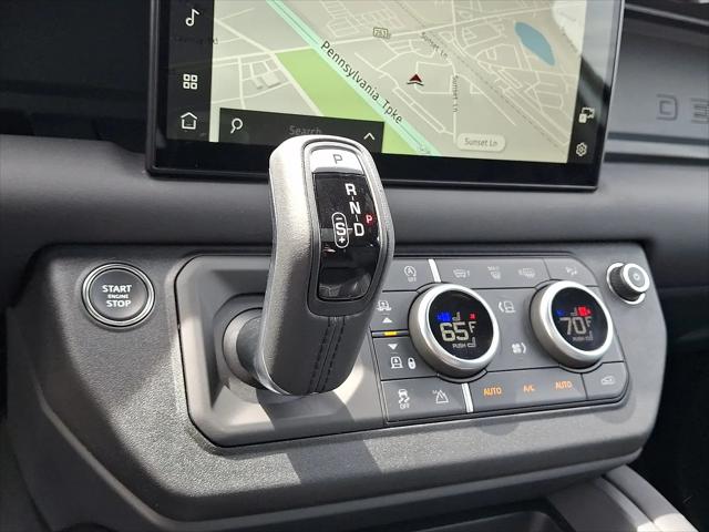 2025 Land Rover Defender 110 P400 X-Dynamic SE