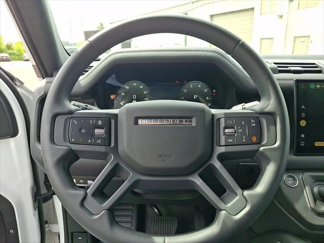 2025 Land Rover Defender 110 P400 X-Dynamic SE