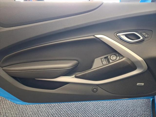 2022 Chevrolet Camaro RWD Convertible 2LT