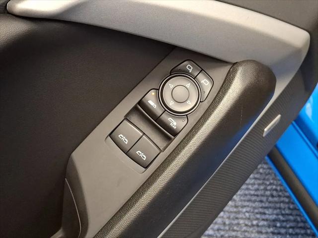 2022 Chevrolet Camaro RWD Convertible 2LT