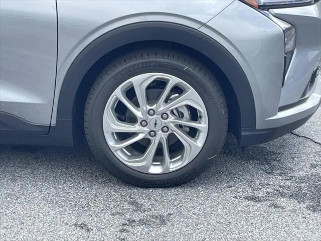 2027 Chevrolet Bolt LT FWD