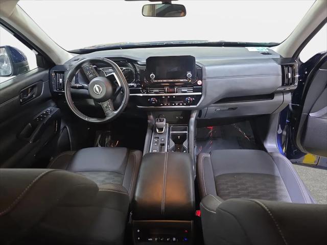 2025 Nissan Pathfinder SV FWD