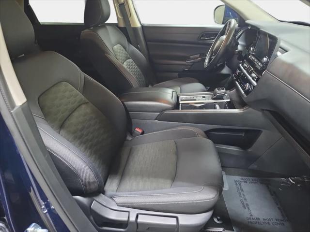 2025 Nissan Pathfinder SV FWD