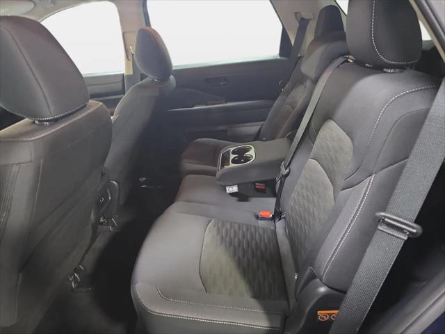 2025 Nissan Pathfinder SV FWD