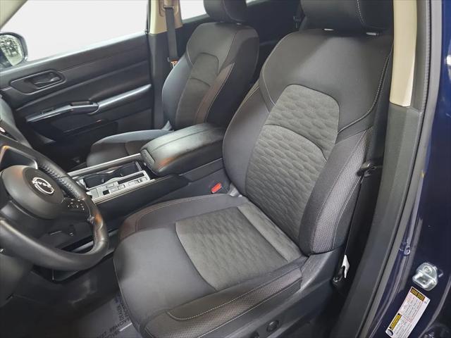2025 Nissan Pathfinder SV FWD