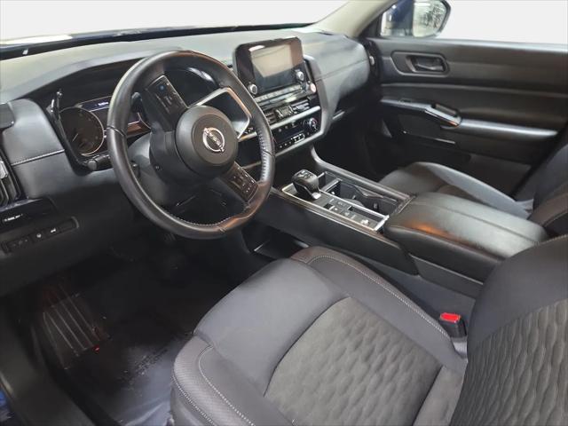 2025 Nissan Pathfinder SV FWD