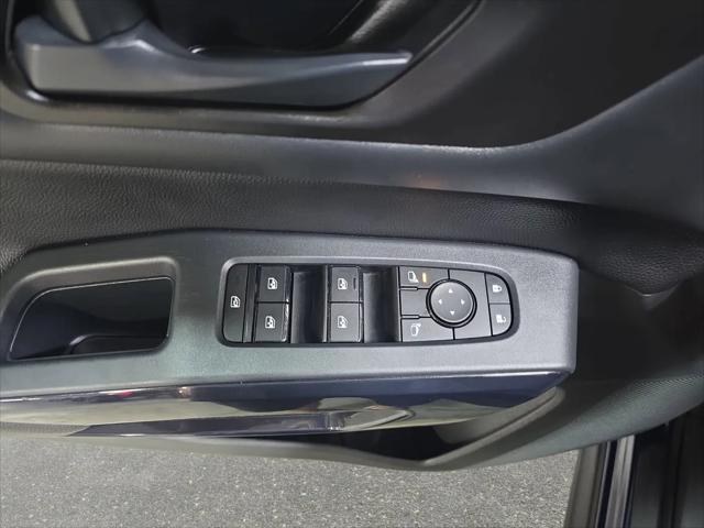 2025 Nissan Pathfinder SV FWD