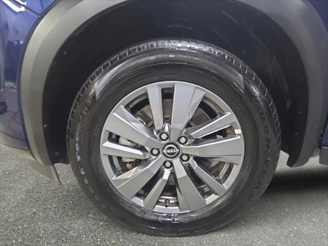 2025 Nissan Pathfinder SV FWD