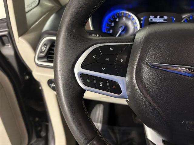 2022 Chrysler Voyager LX
