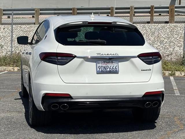 2023 Maserati Levante Modena