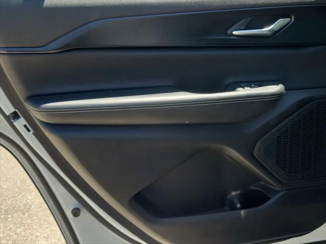 2023 Jeep Grand Cherokee L Laredo 4x4