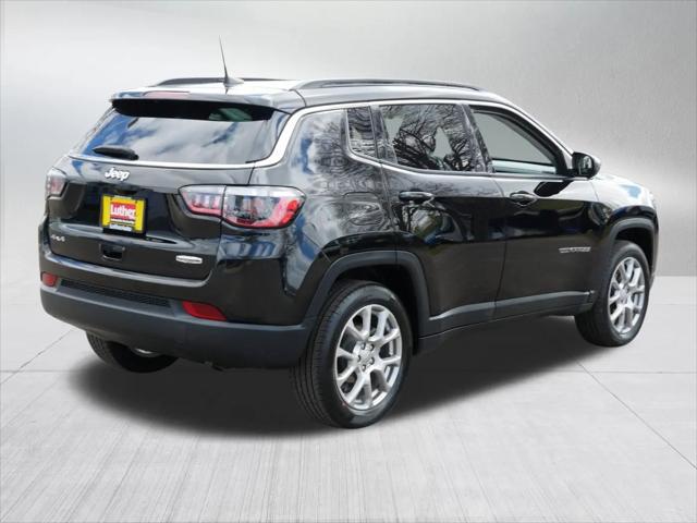 2022 Jeep Compass Latitude Lux 4x4
