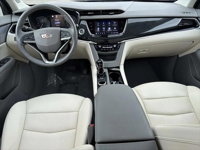 2023 Cadillac XT6 FWD Premium Luxury