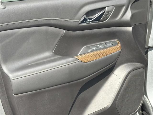2023 GMC Acadia FWD SLE