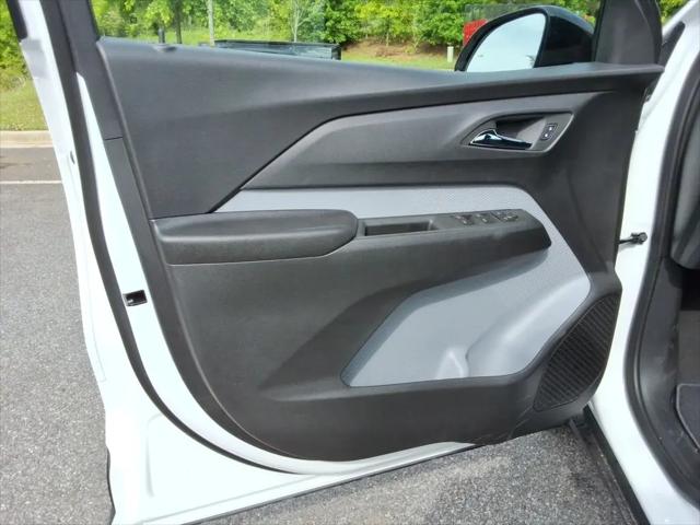 2027 Chevrolet Bolt LT FWD