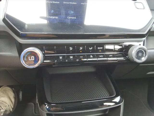 2027 Chevrolet Bolt LT FWD