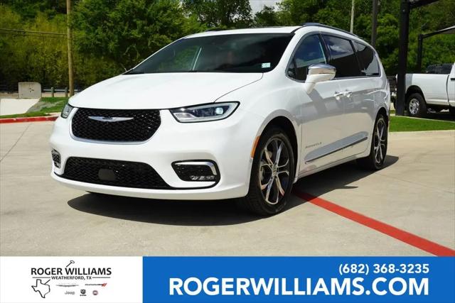 2024 Chrysler Pacifica Pinnacle for sale in Weatherford, TX