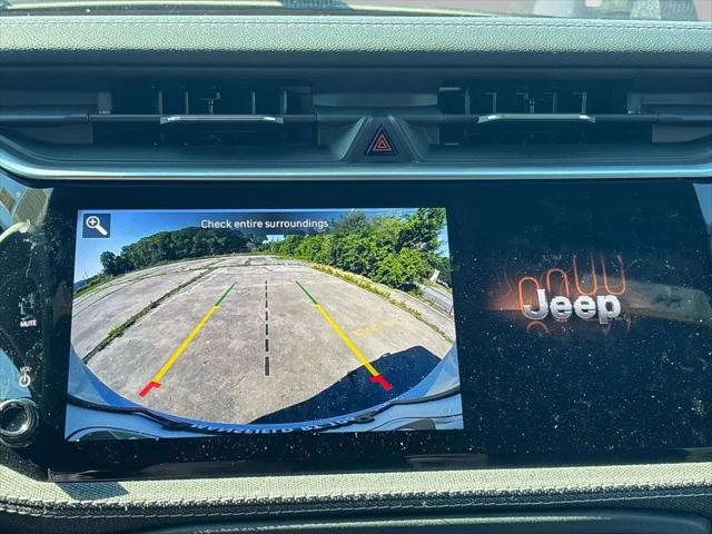 2026 Jeep Cherokee Laredo 4x4